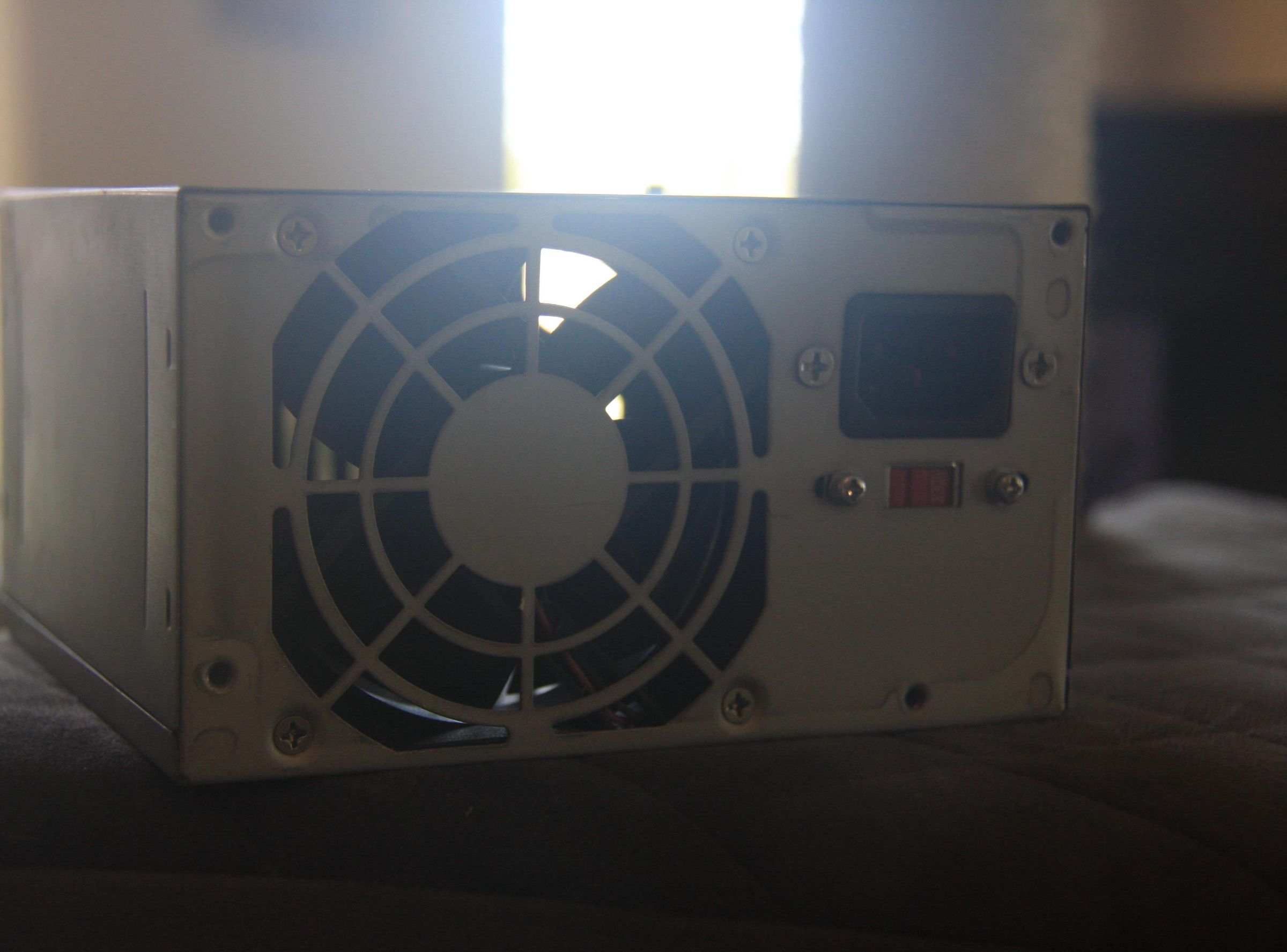 How to Make a Fan From an Old Pc Power Supply