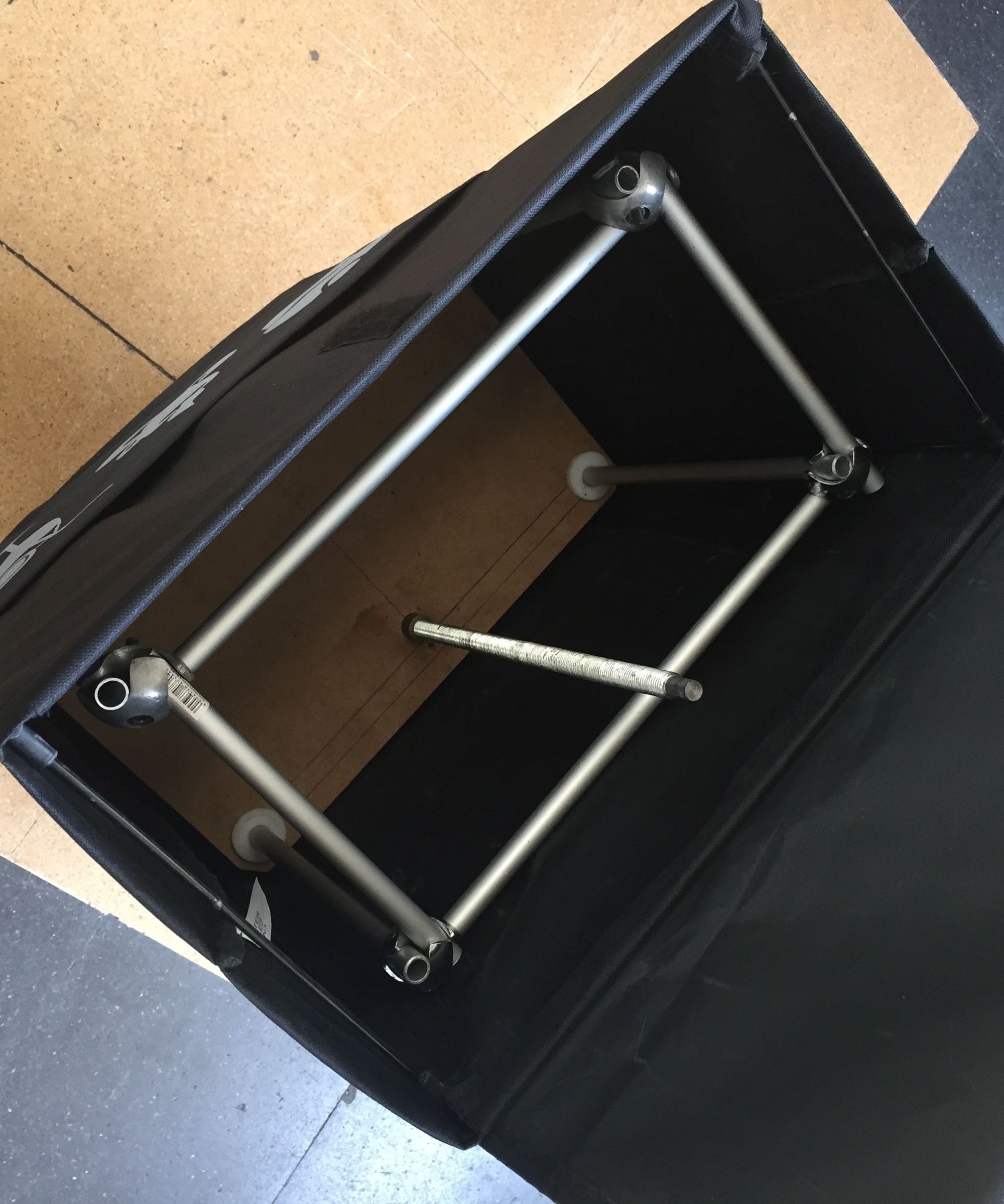 Plataforma Motorizada De Un Carrito De Compra