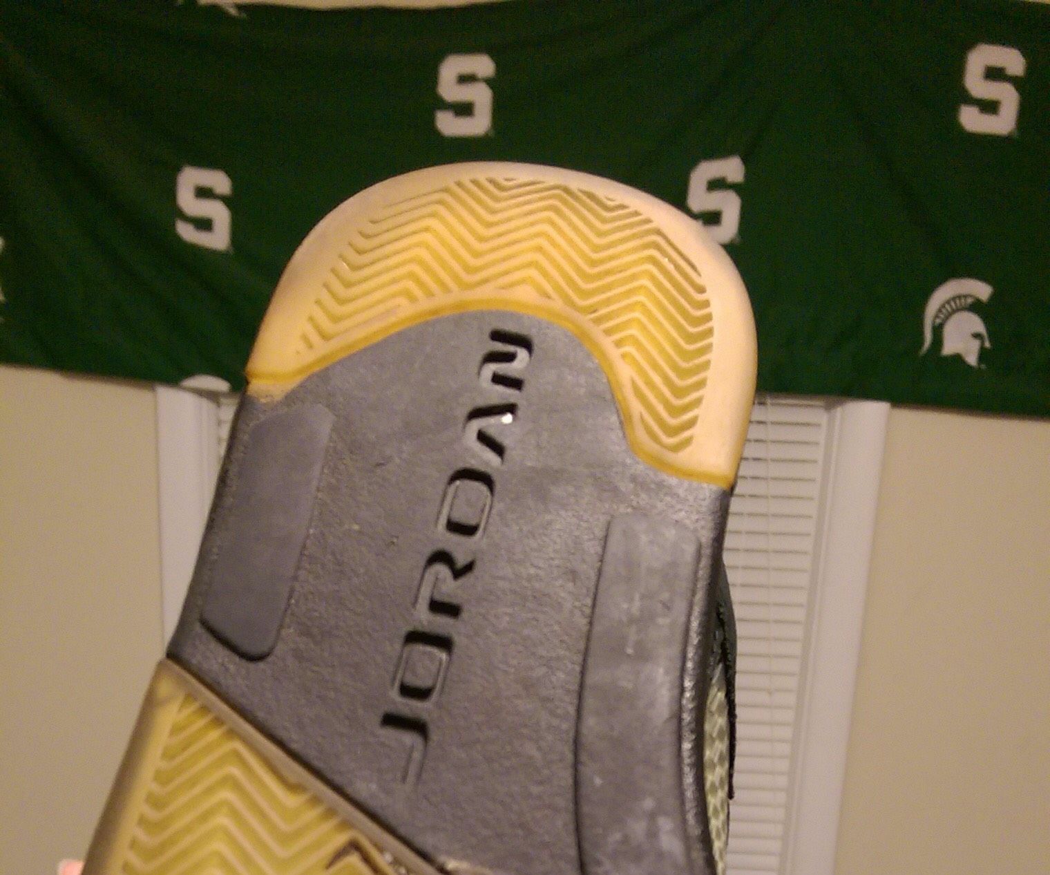 Icing Yellowed Soles