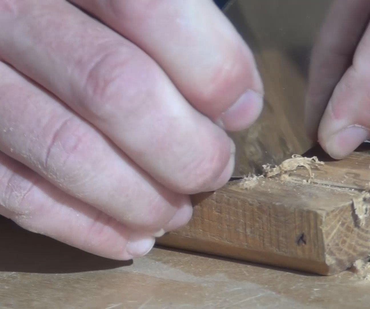 How to Sharpen a Convex Card Scraper