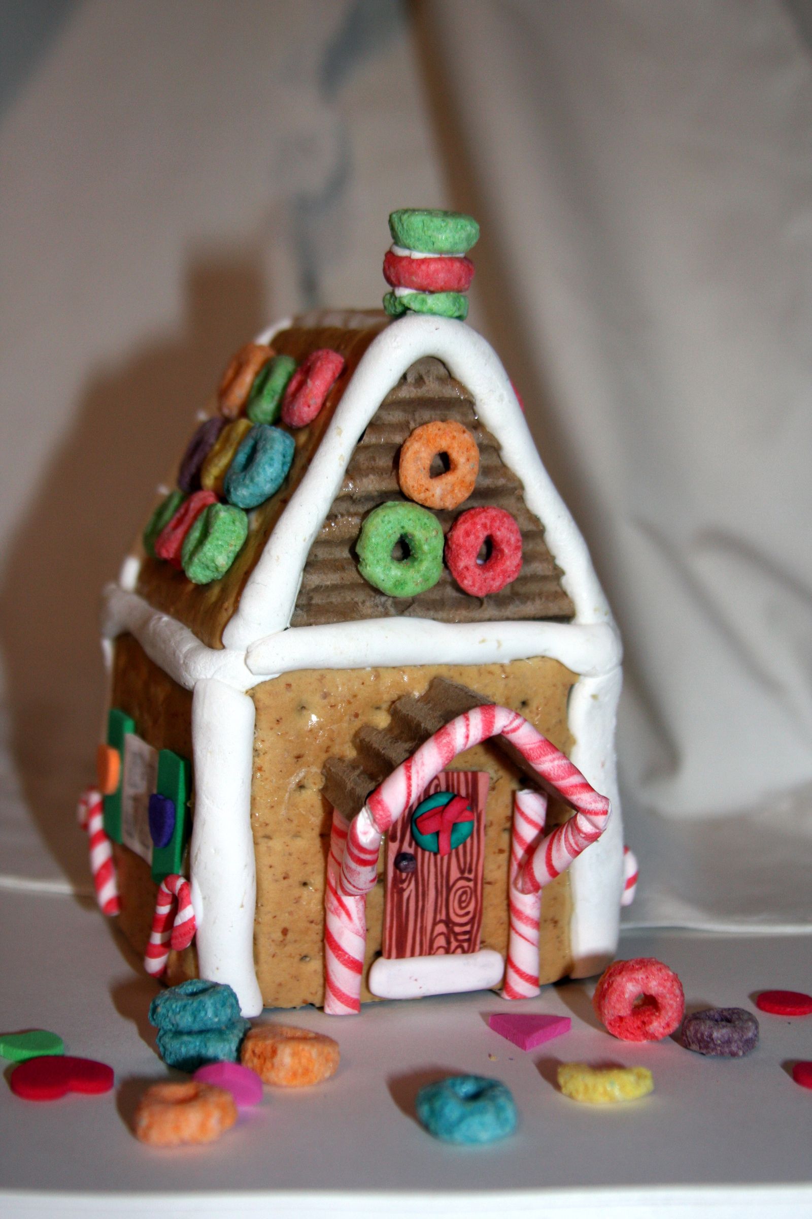 No-Bake Gingerbread House on a Budget
