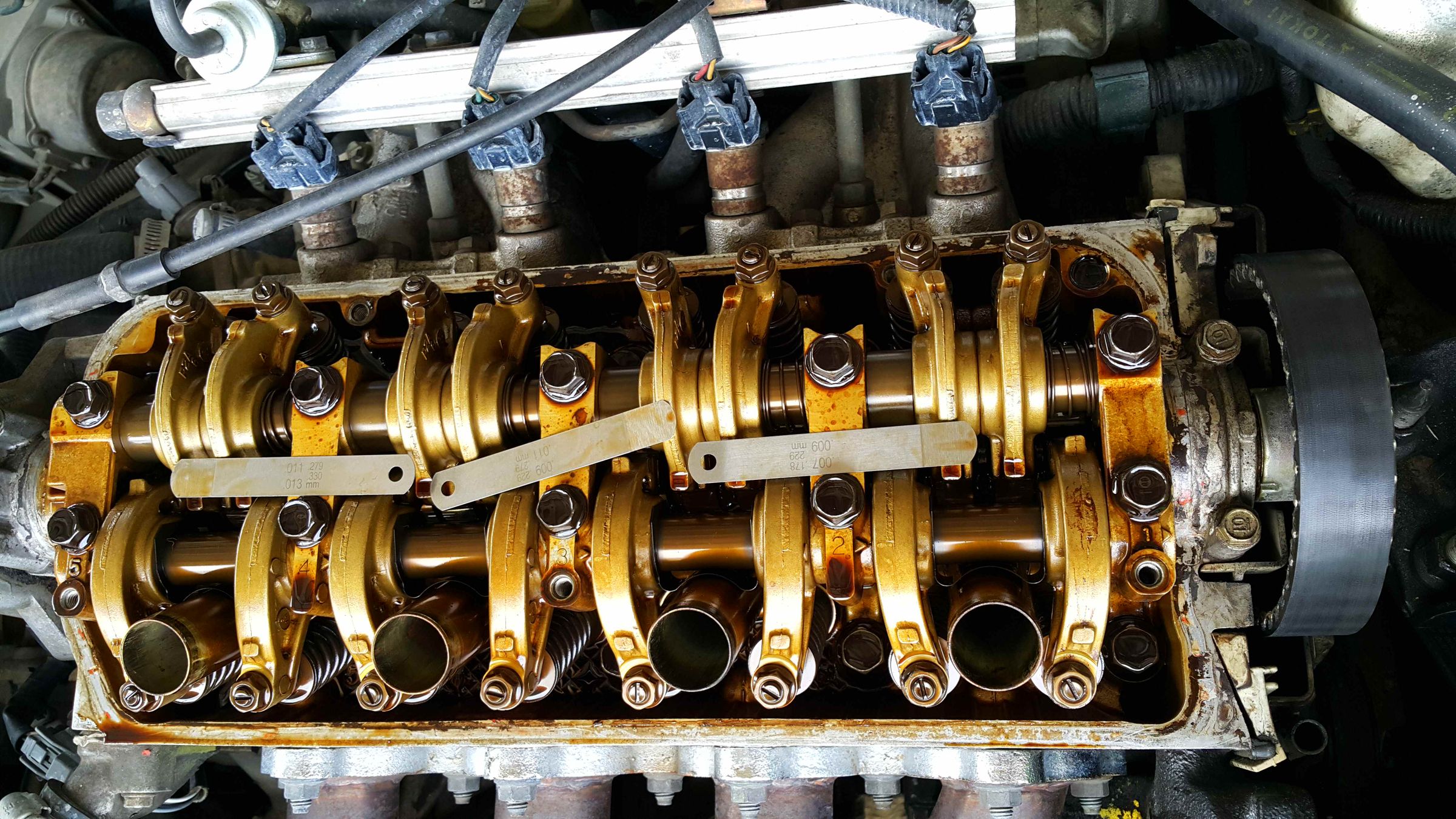Adjusting the Engine Valve Clearance (on My Honda Civic 1999 D15B) 6