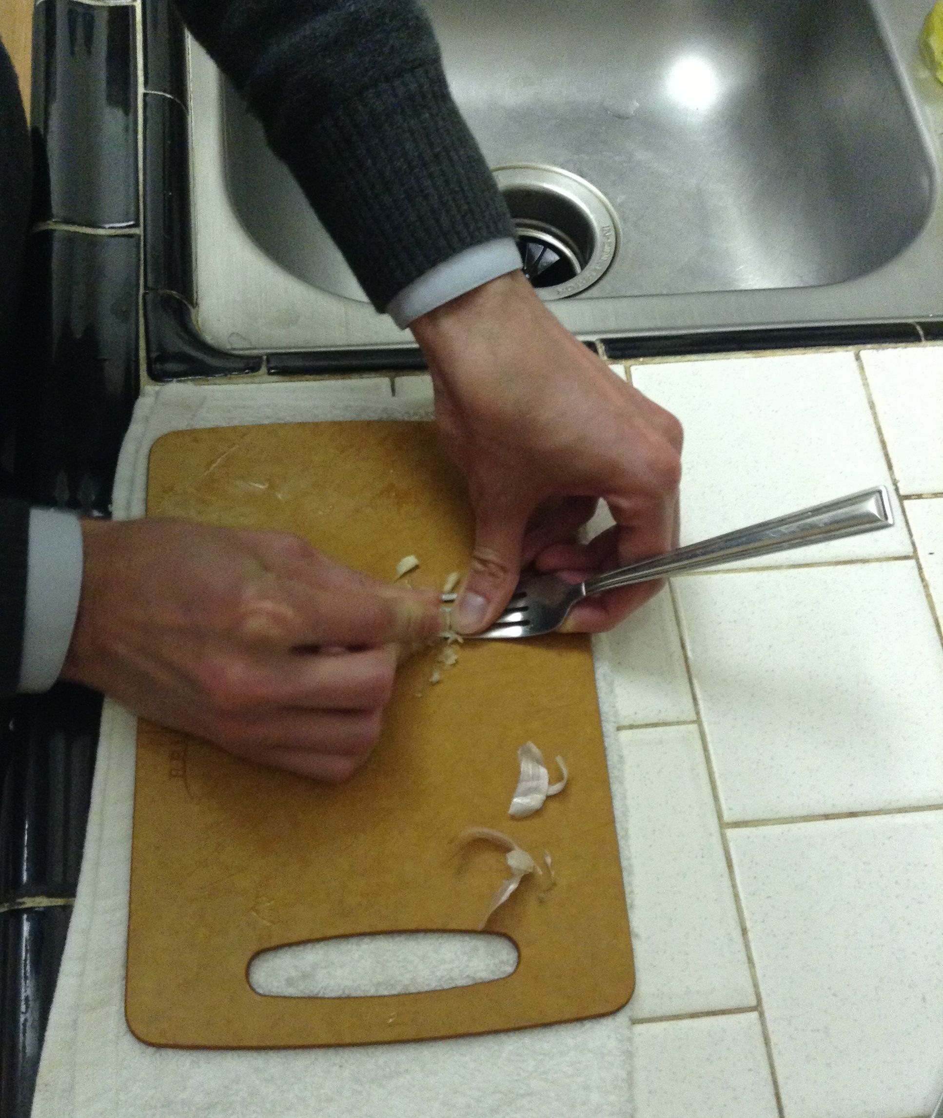 Grate Garlic With a Fork 7 Steps Instructables