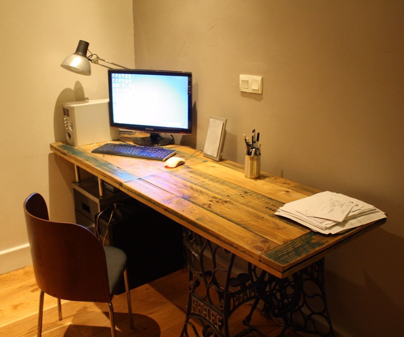 Old Style Pallet Desk