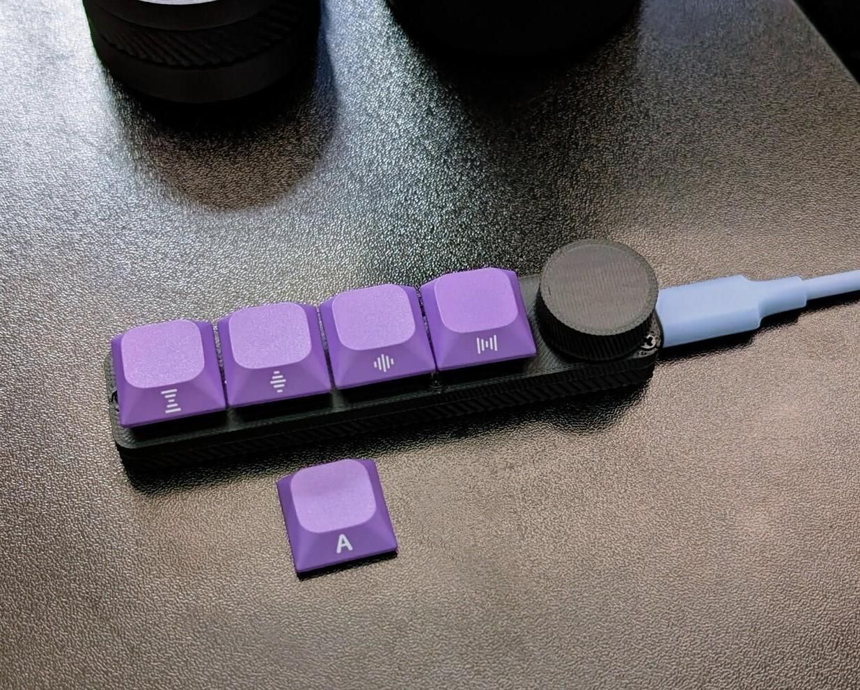 3D Printed BLE Media Control Keyboard (ESPHome, OpenSCAD)