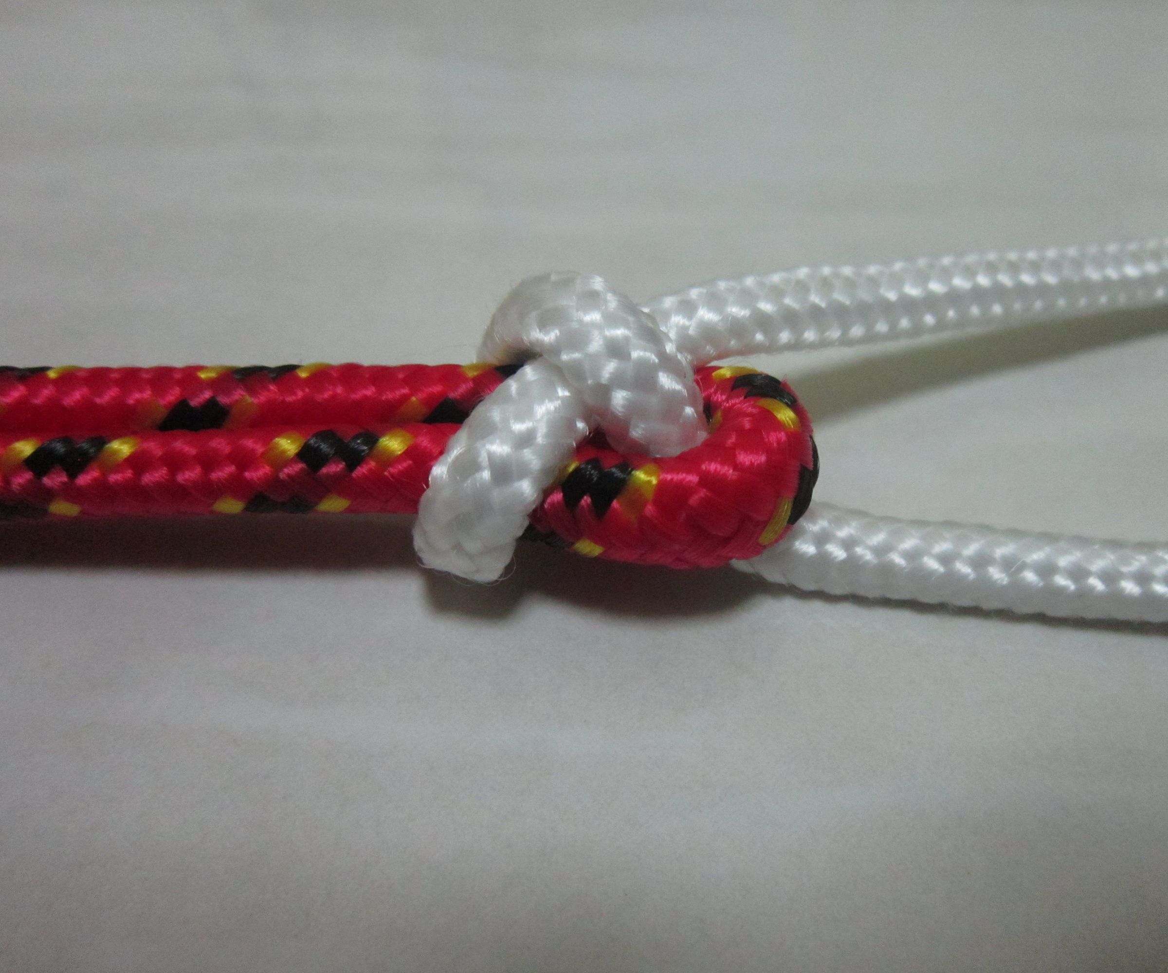 How to tie a Sheet Bend