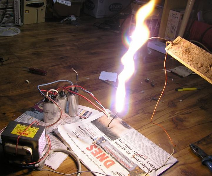 Electric Fail , Explosion, High Voltage, Fire, Jacob's Ladder