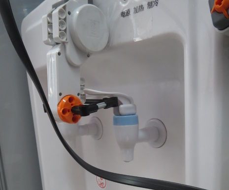 让饮水机给水自动化