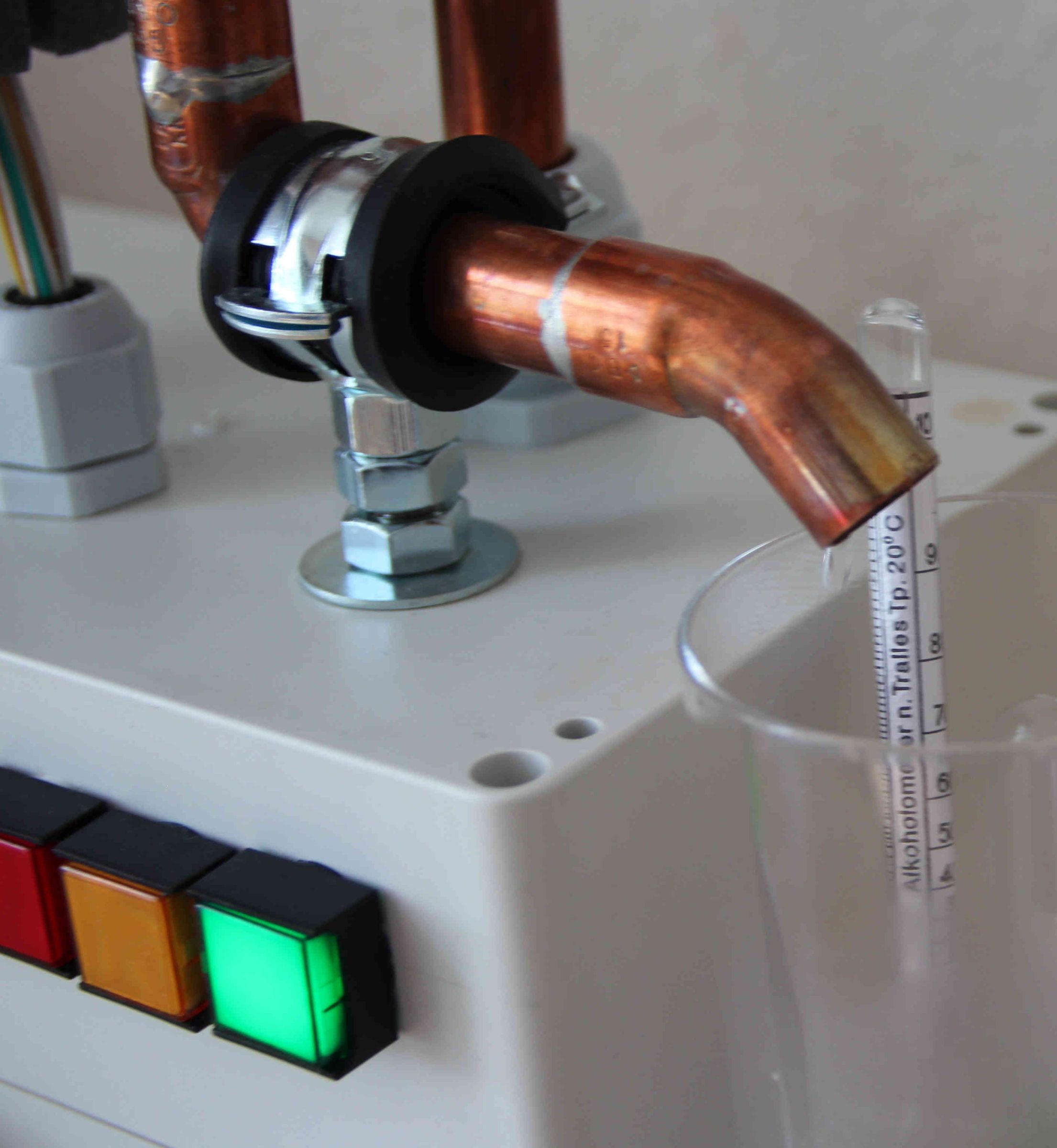 Homemade // Egon Gin // Maceration 4 Steps (with Pictures) Instructables