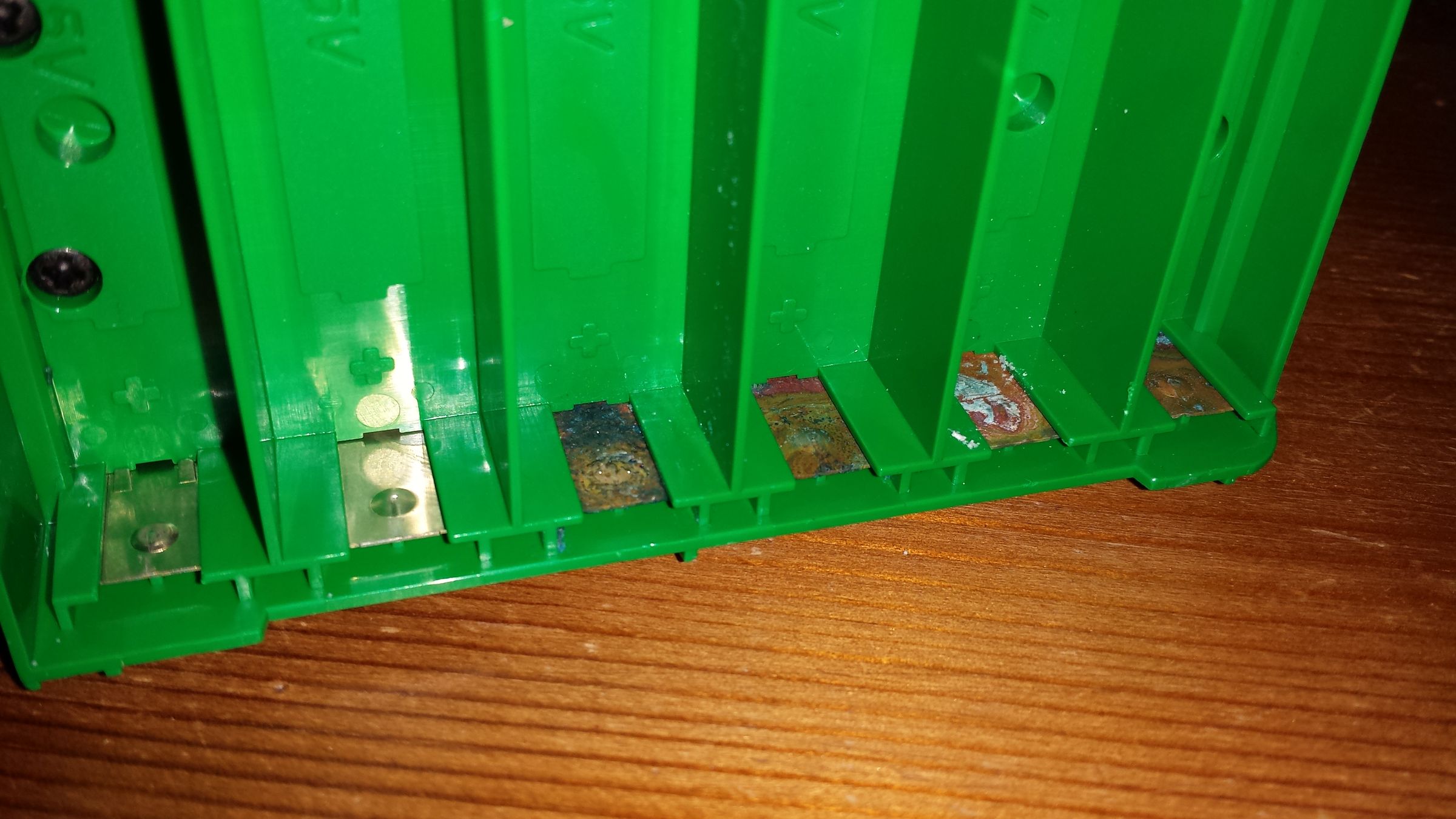 Restoring Corroded Battery Contacts 7 Steps (with Pictures) Instructables