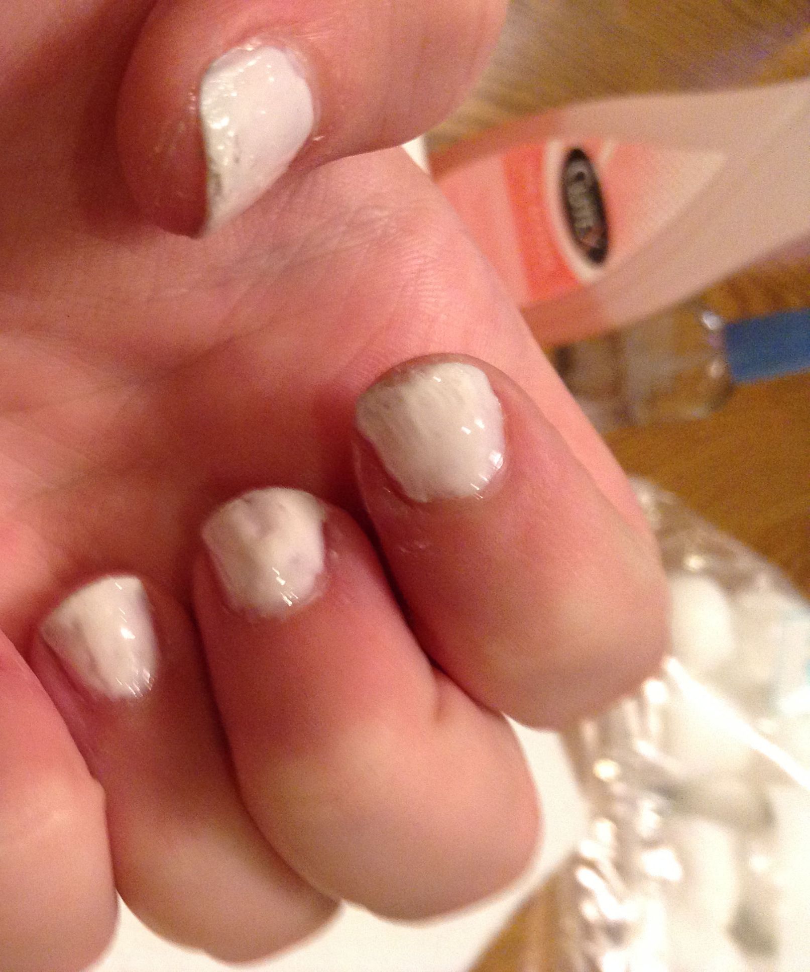 How to Paint  Your Fingernails