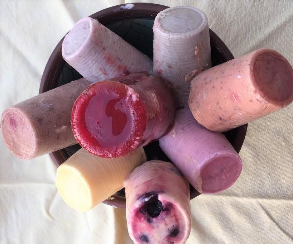 Healthy Greek Yogurt & Fruits Popsicles