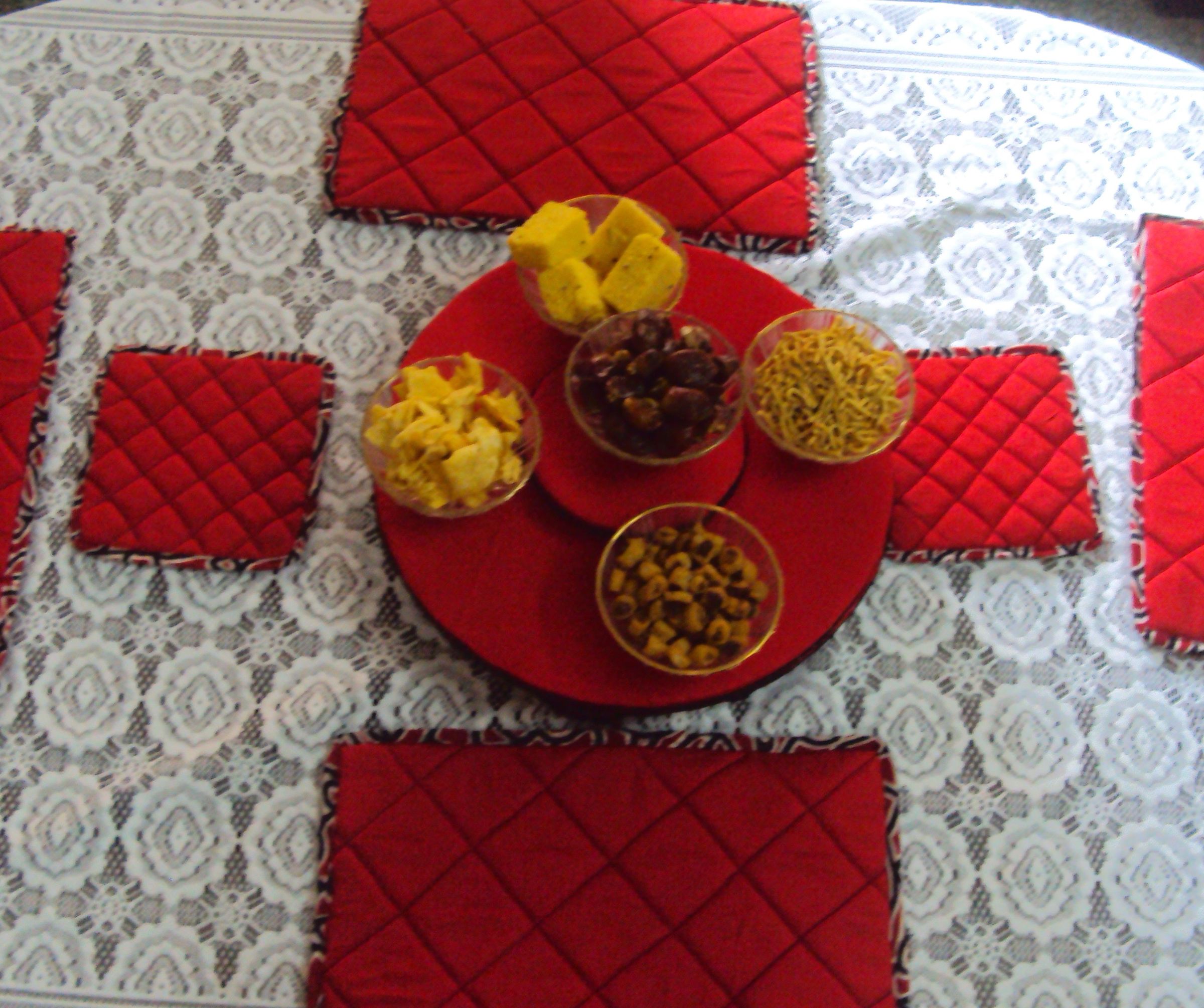 CARDBOARD ROTATING CENTERPIECE