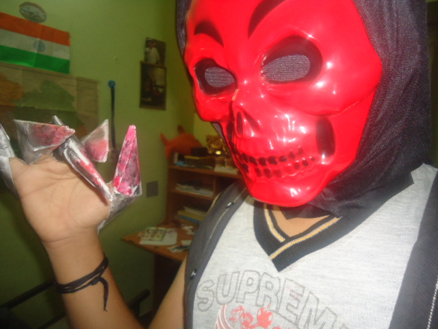 SCARY HALLOWEEN NAILS WITH PAPER