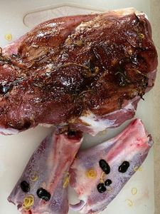 Seasoning Lamb