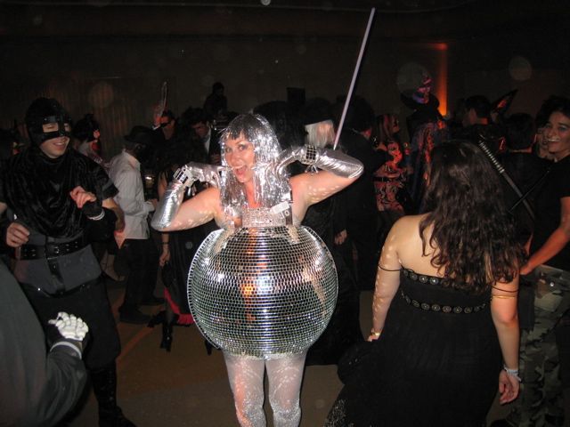 Mirrored Disco Ball Halloween Costume : 8 Steps (with Pictures) - Instructables Mirrored Disco Ball Halloween Costume : 8 Steps (with Pictures) - Instructables
