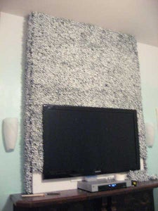 Pretty Boxwood Wall Covering Around Your Mounted TV