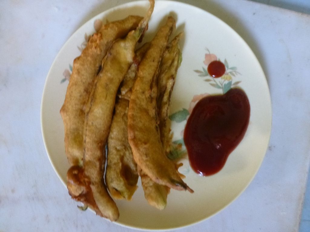 Long Capsicum Fritters