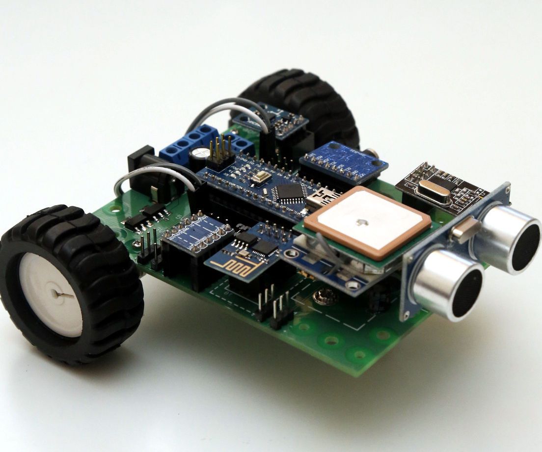 Arduino Robot that avoids human