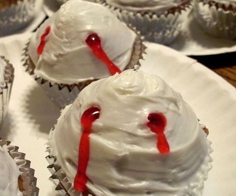 Easy Vampire Bite Cupcakes