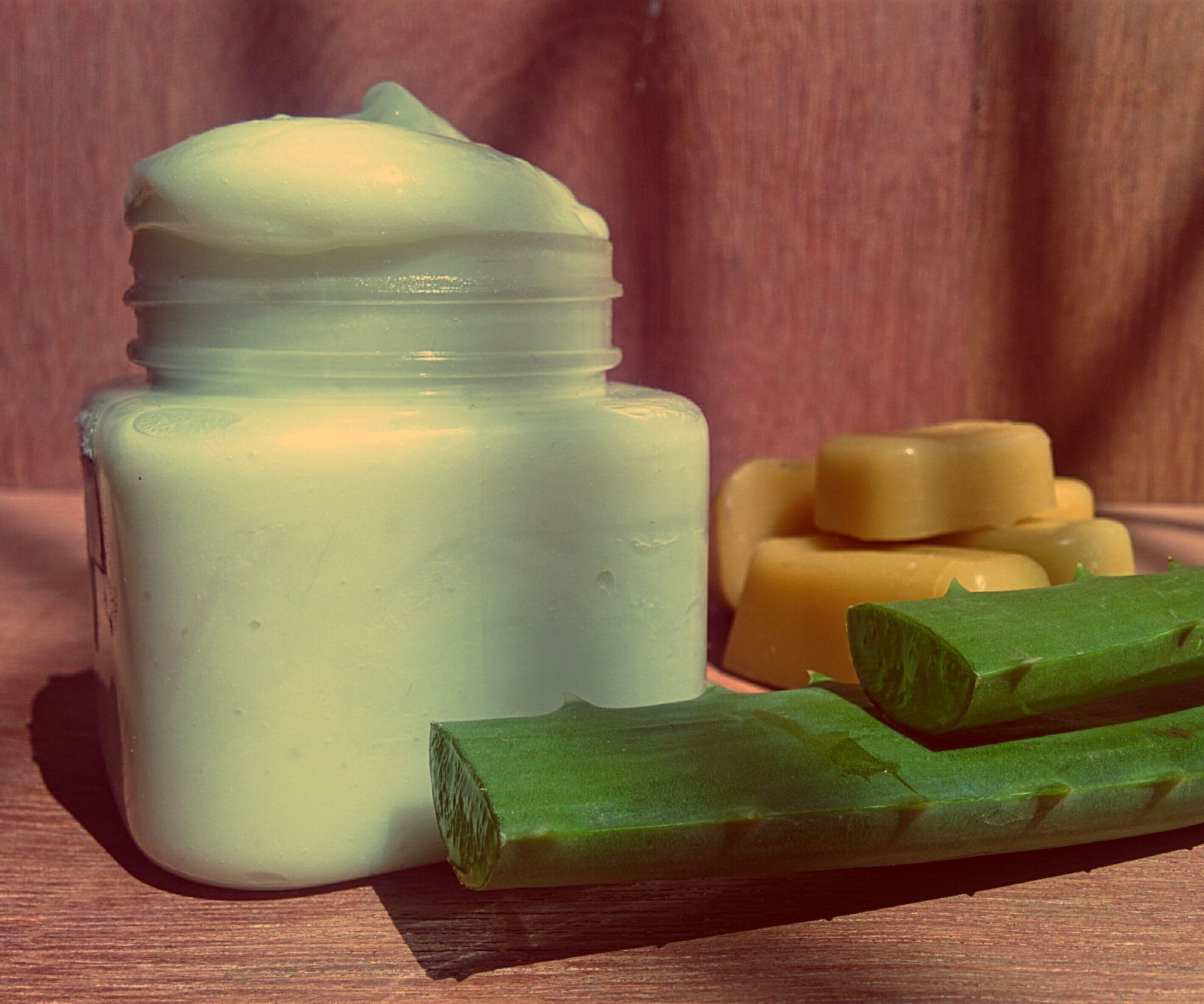 DIY All Natural Cooling & Healing Summer Body Lotion