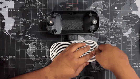 MAGNETIC FRONT GRILL ASSEMBLY