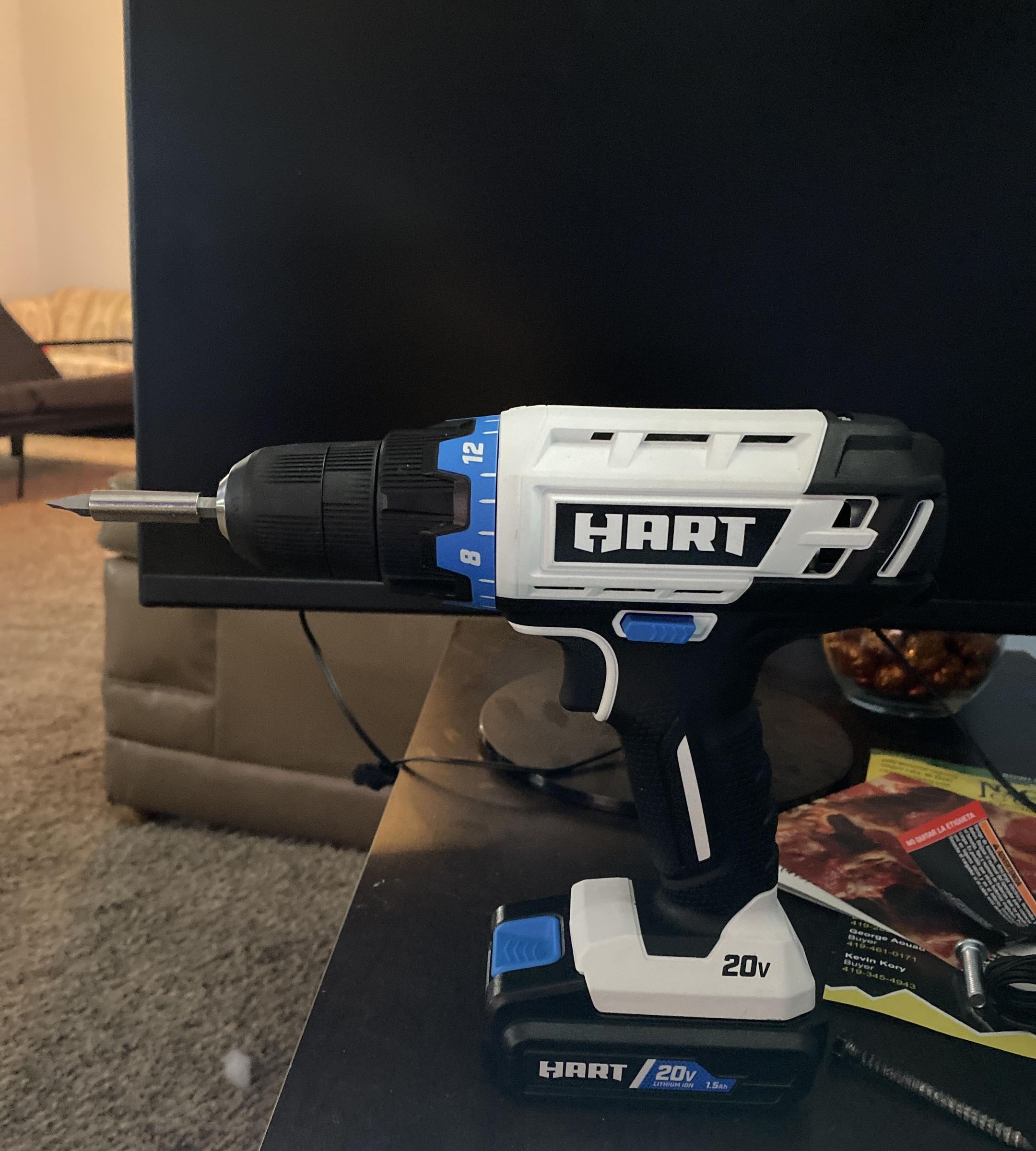 How to Operate a Power Drill 