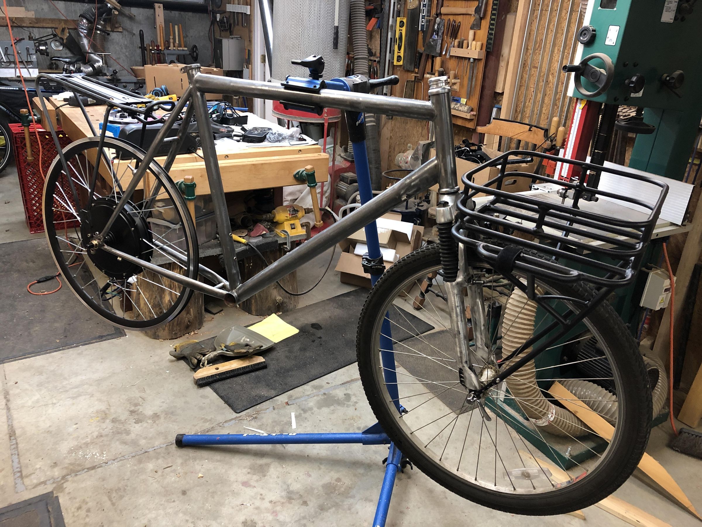 The Hemlock Electric Bike - a Commuter's Dream E-bike - Designed Using ...