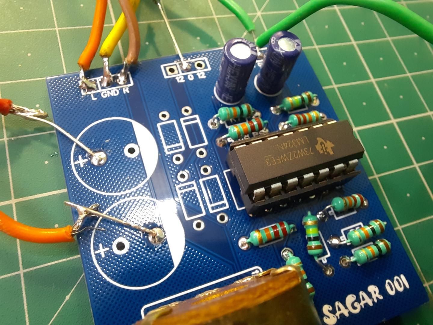 LM324 Based 4 Channel Audio Preamplifier Circuit 8 Steps Instructables