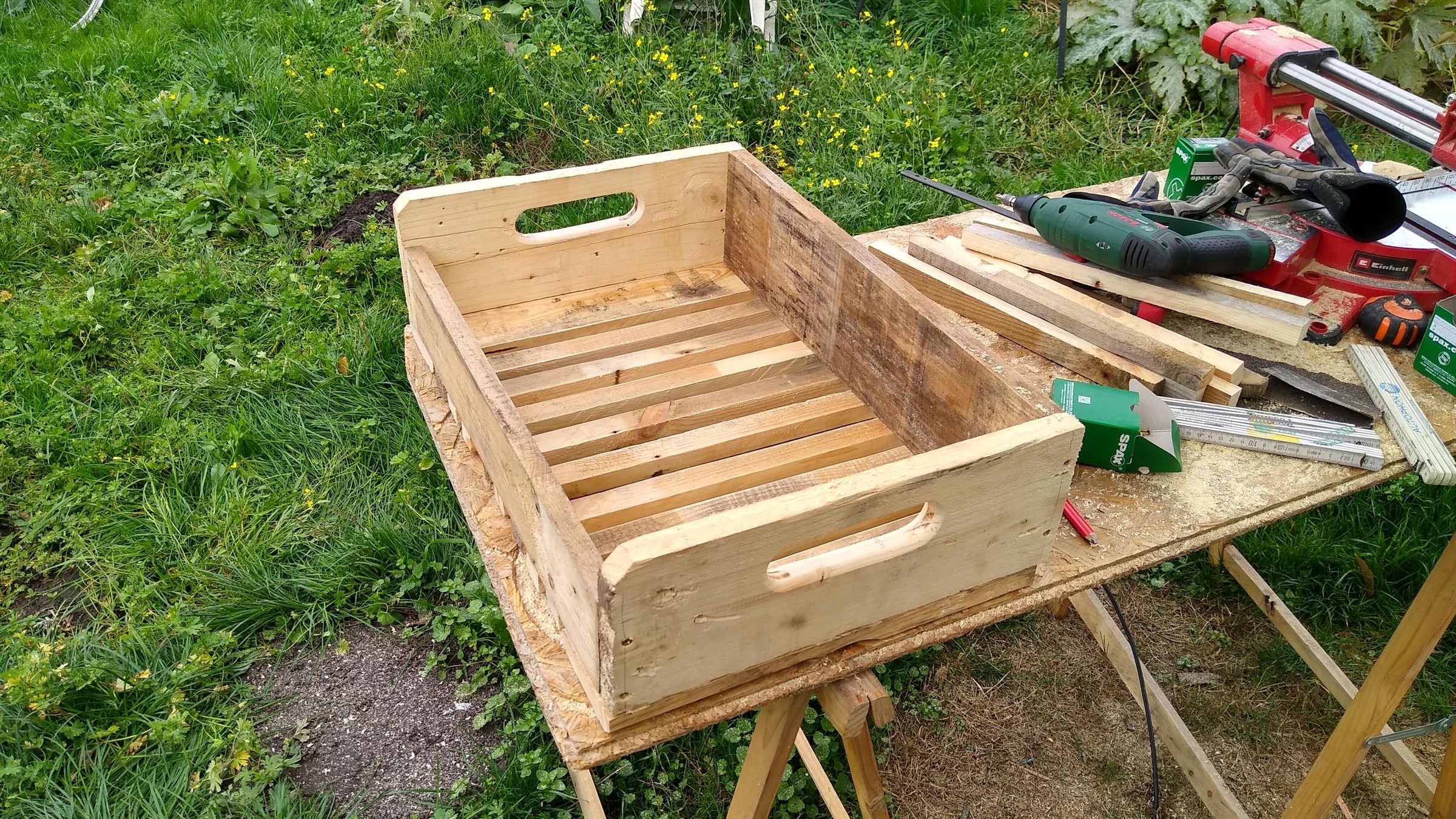 Stackable (Apple) Crates From Used Pallet Wood 7 Steps (with Pictures