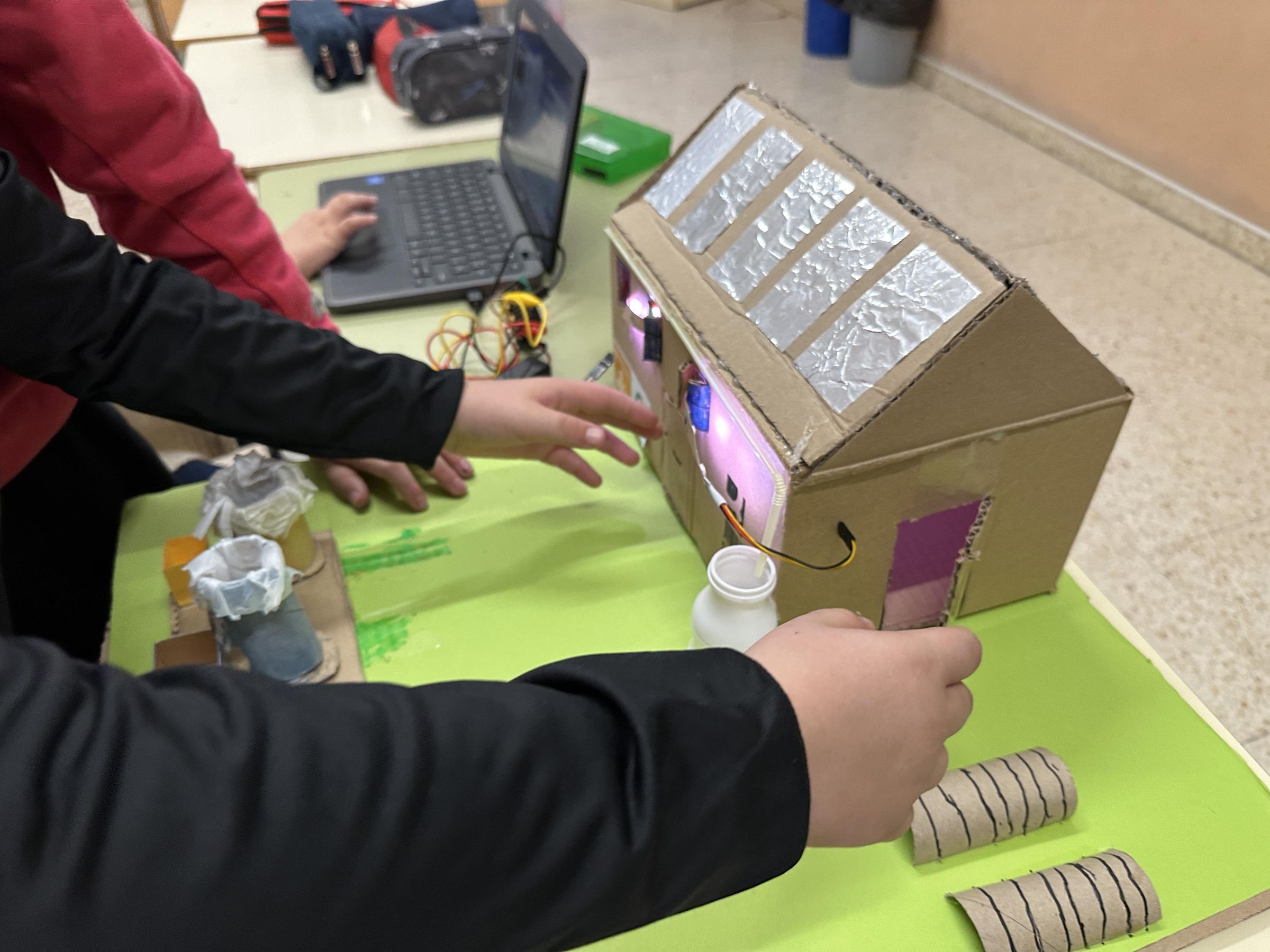 Sustainable Houses With Tinkercad and Micro:bit : 7 Steps (with ...