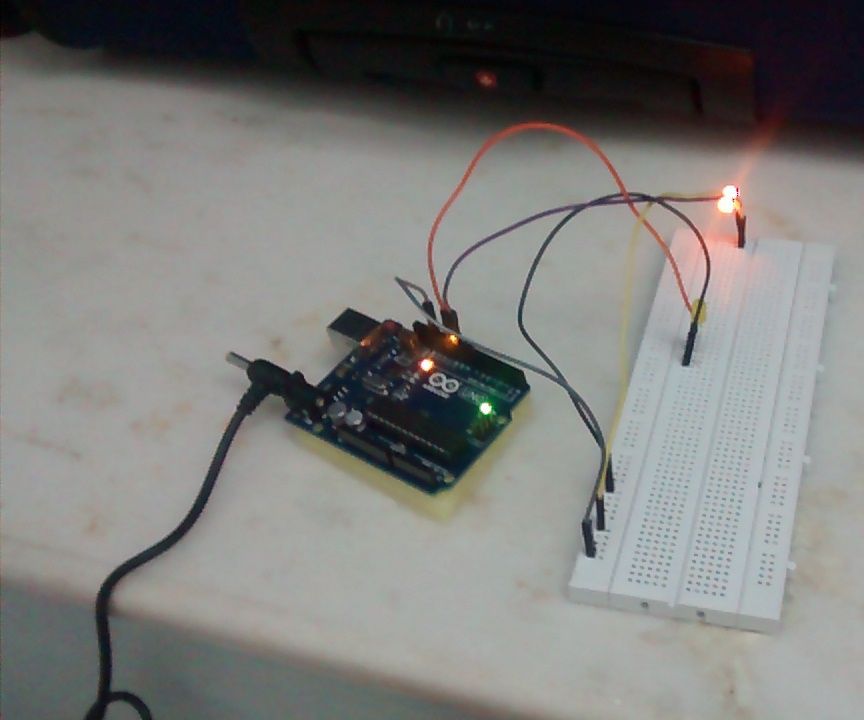 Arduino: Working With Two LED's at Alternate Timings