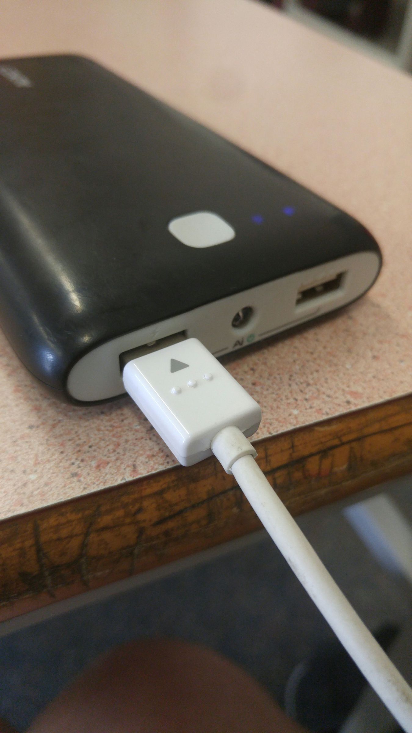 How to Charge Your Phone From a Battery Bank 4 Steps Instructables