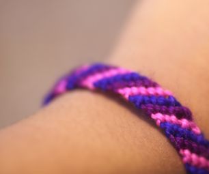 How to Make Bracelets Using Yarn