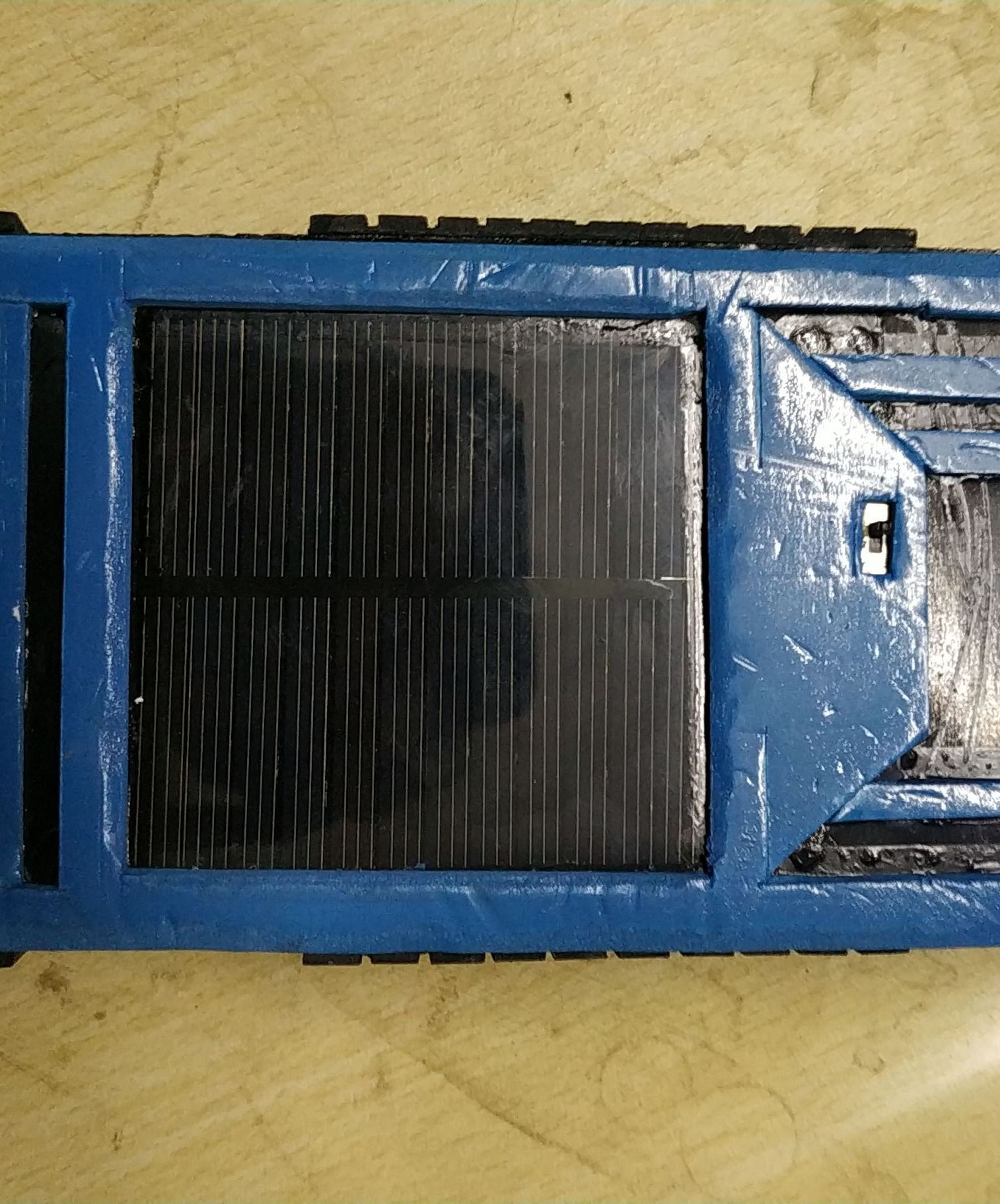 Solar Powered Power Bank From Scrap