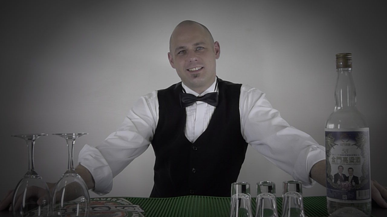 Bar Etiquette Tips: How NOT to Order When You're at the Bar #3- the Double Order