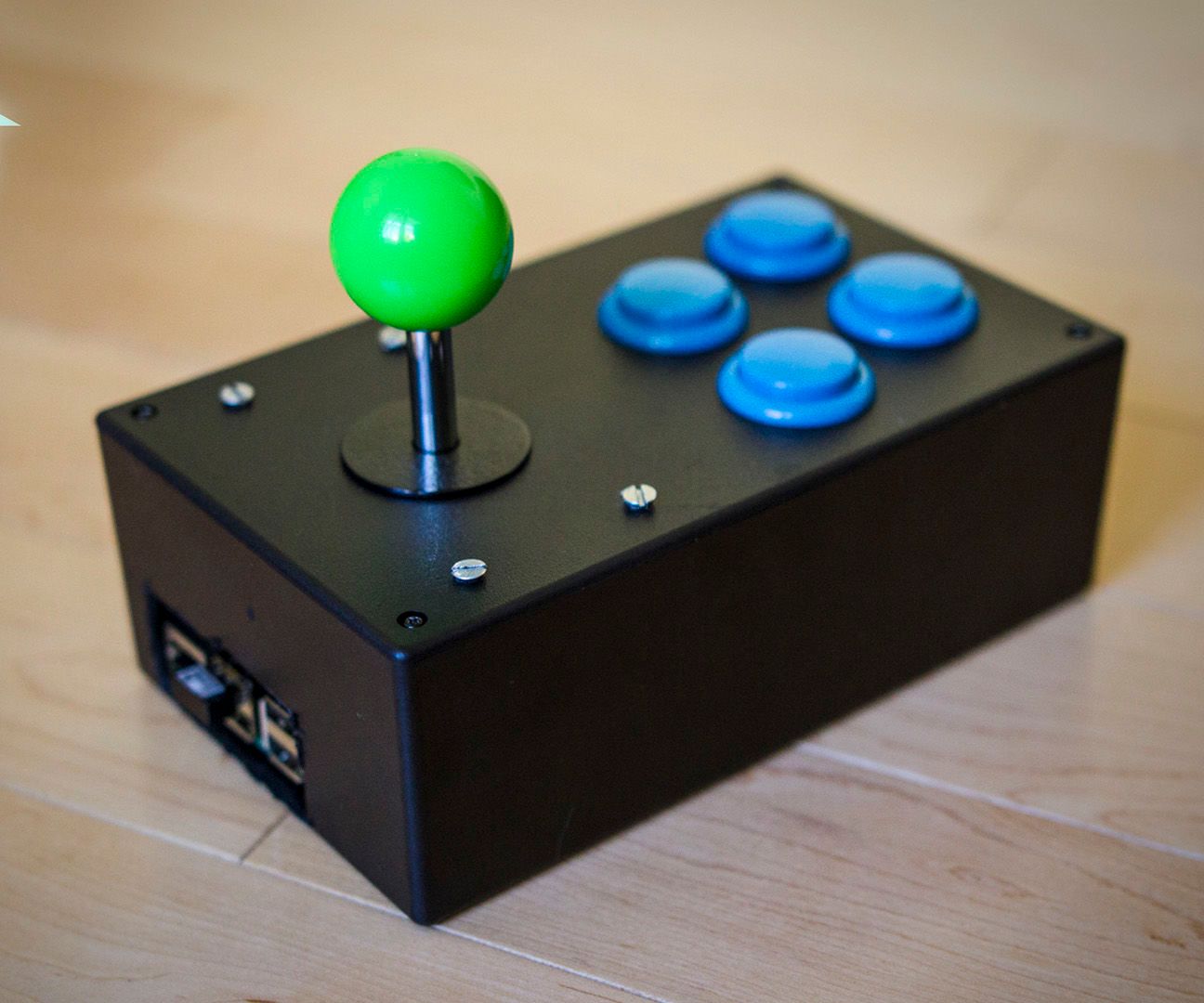 Raspberry Pi Portable Arcade Console (with RetroPie)