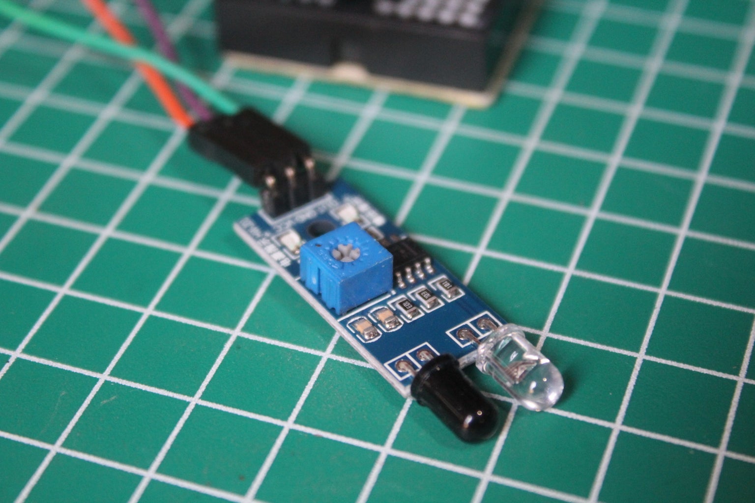 How to Use the IR Obstacle Avoidance Sensor on Arduino : 4 Steps ...
