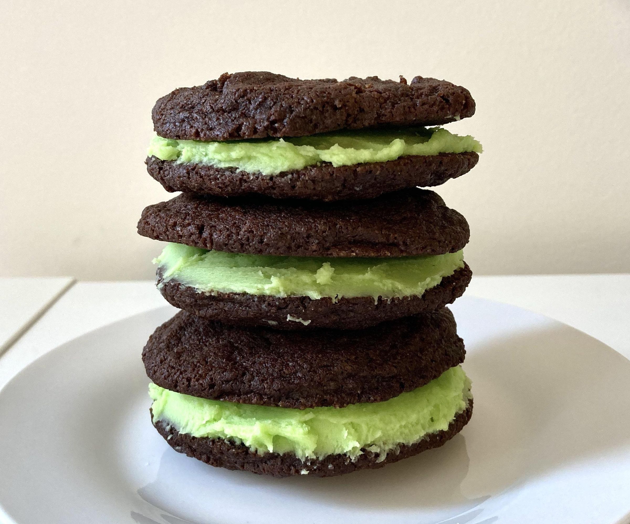 Mint Chocolate Cookie Sandwiches