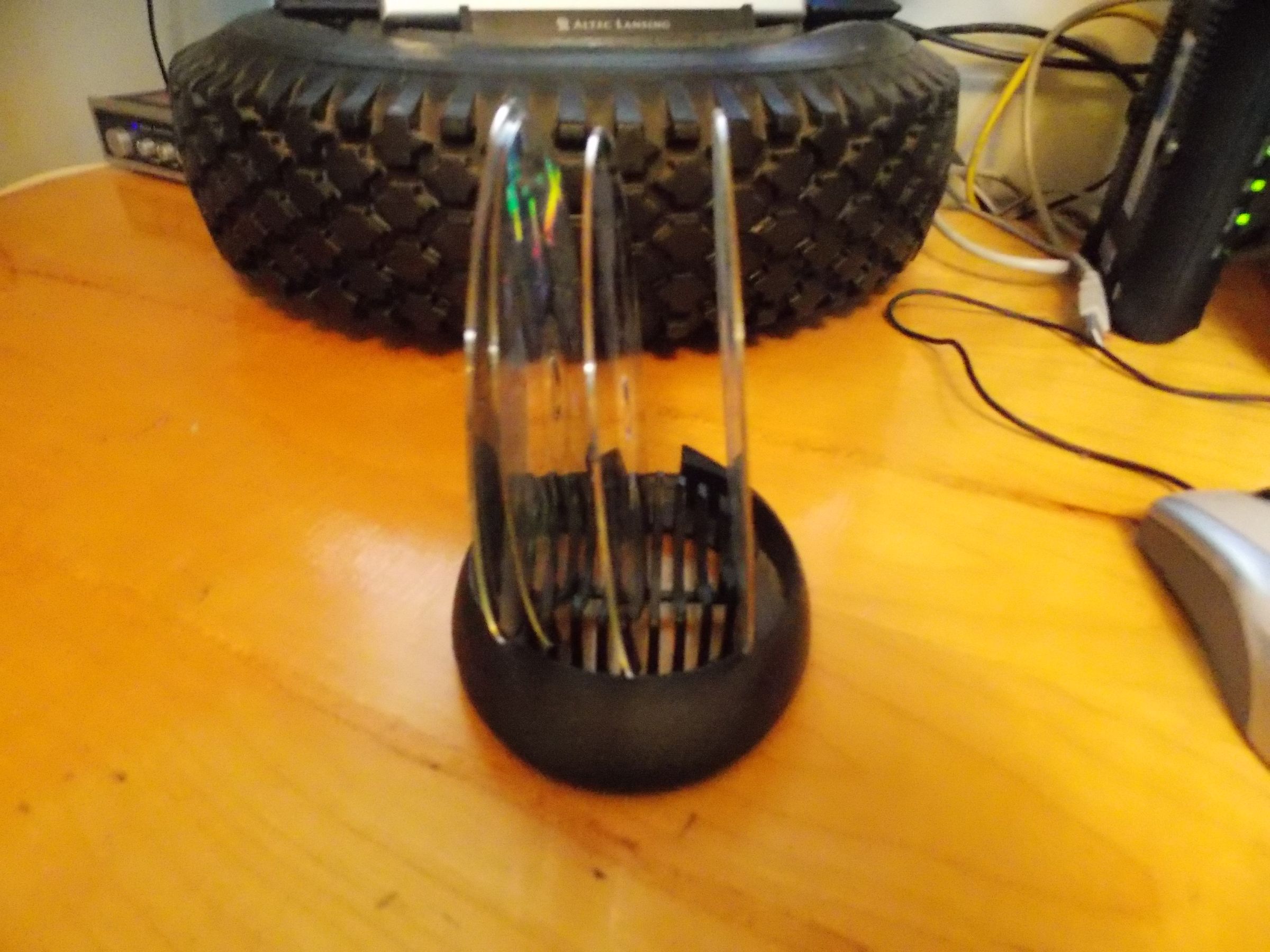Cheap CD Holder for Your Desk Instructables