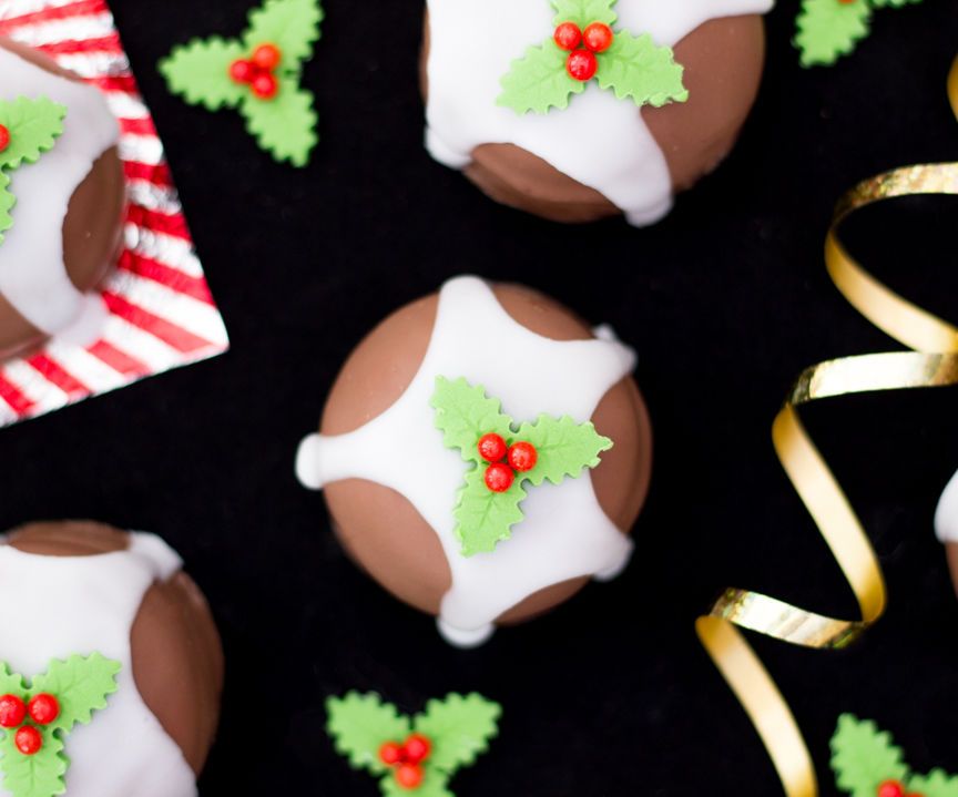 How to Make Christmas Pud Teacakes