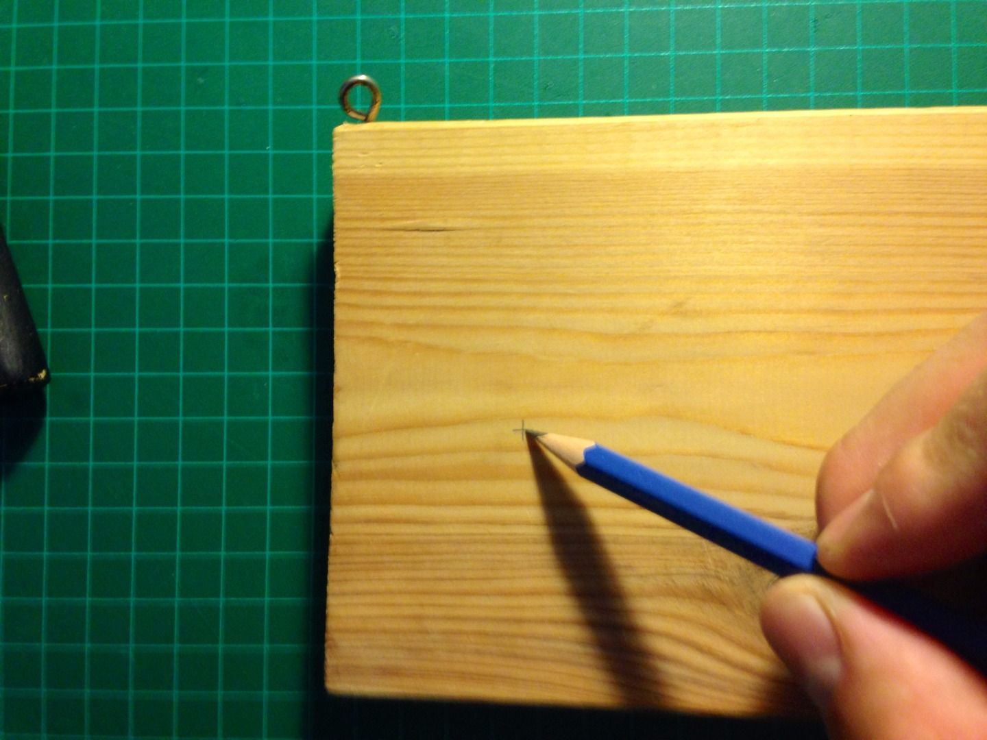 Shelf ReInvented Piggy Bank & Key Hanger. 5 Steps (with Pictures) Instructables