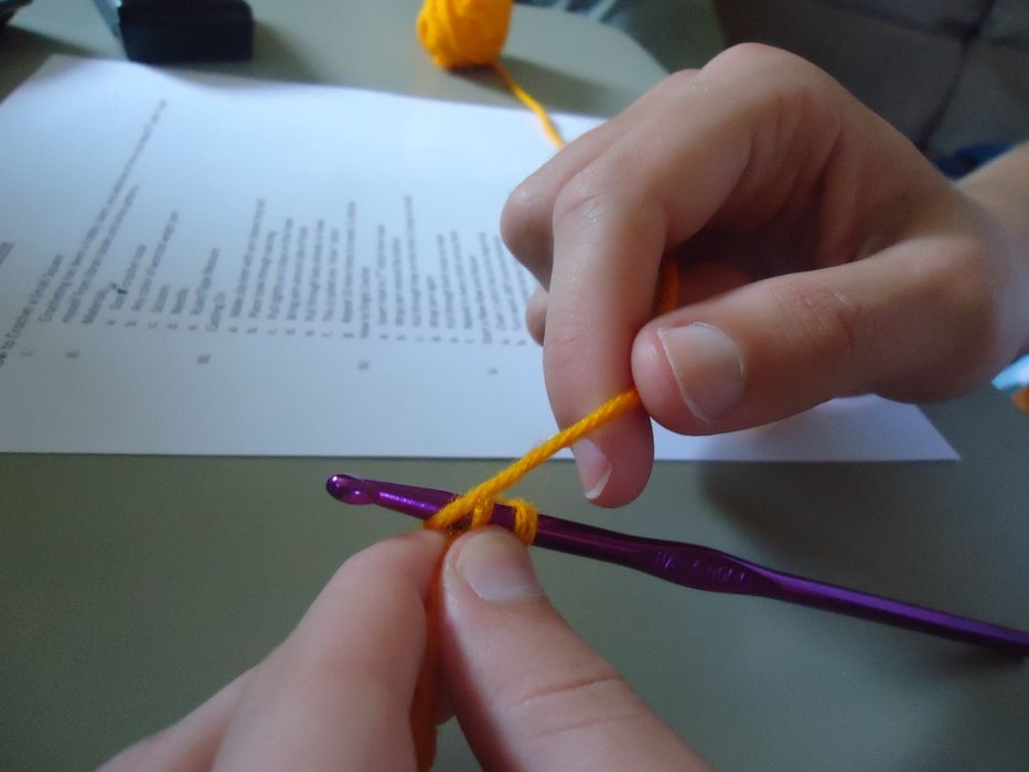 First Beginner Crochet Project: Single Crochet Square : 18 Steps (with ...