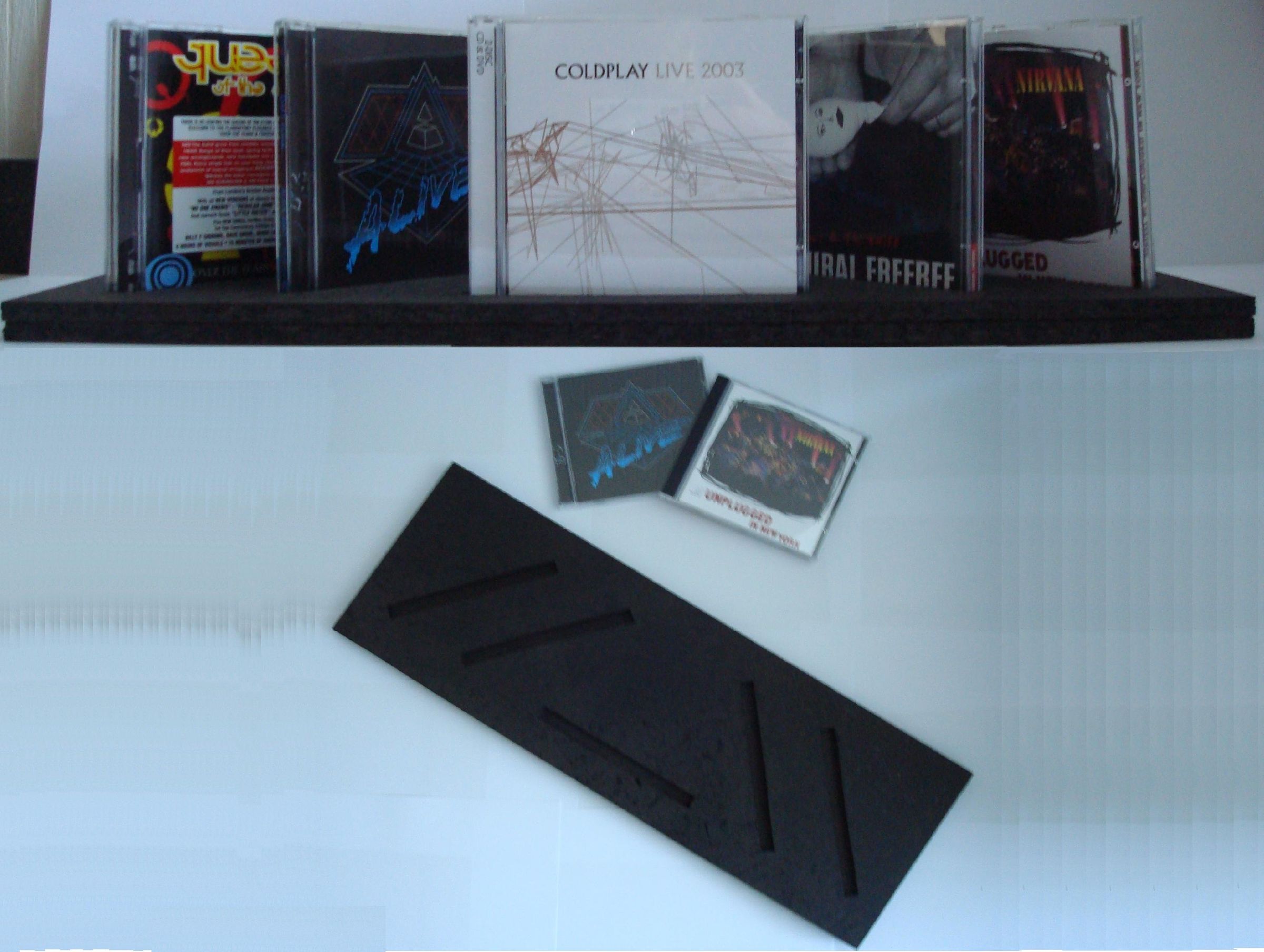 Ishelf - Apple coverflow inspired cd stand