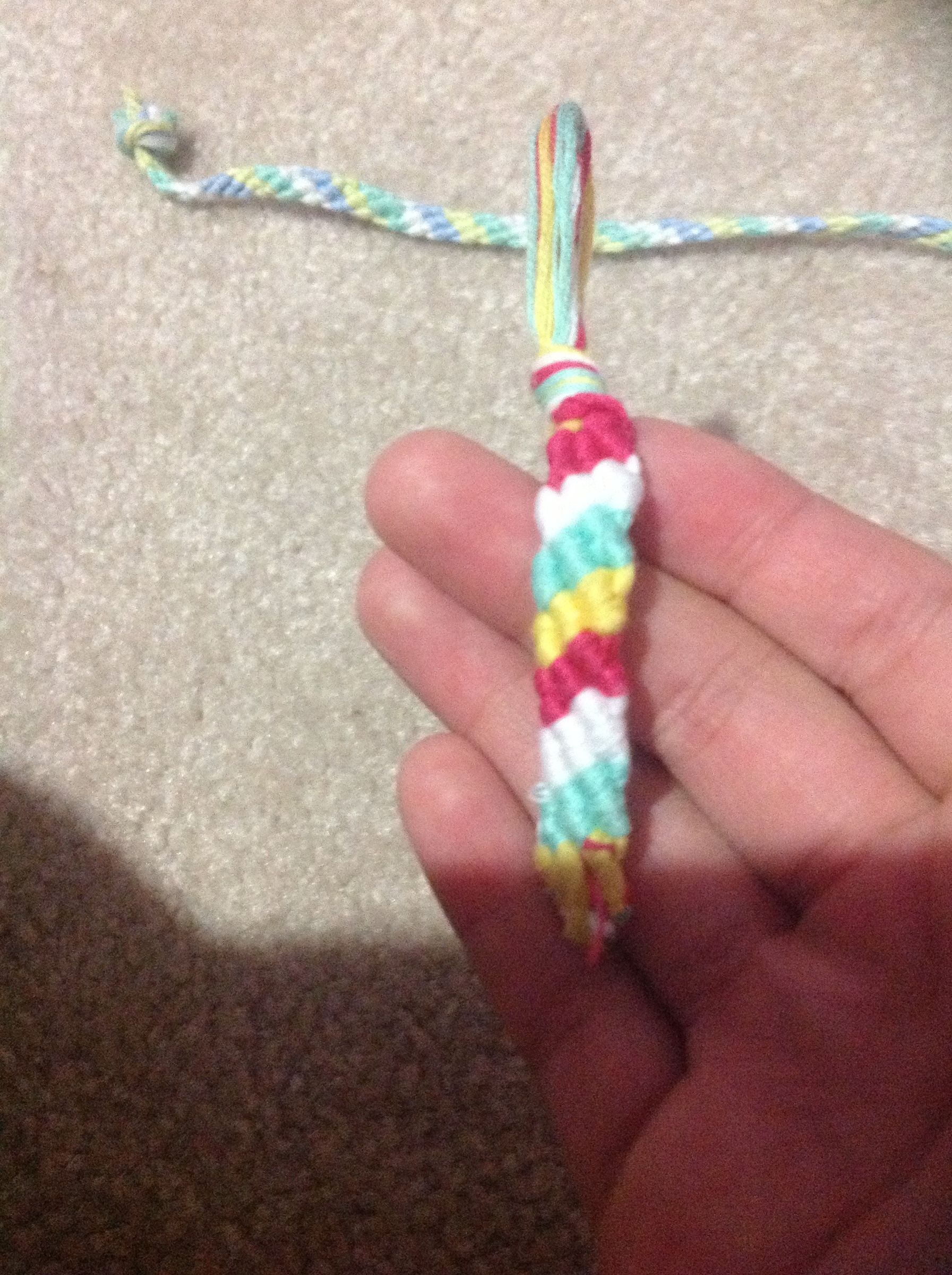 Friendship Bracelet/ Candy Stripe Design 5 Steps Instructables