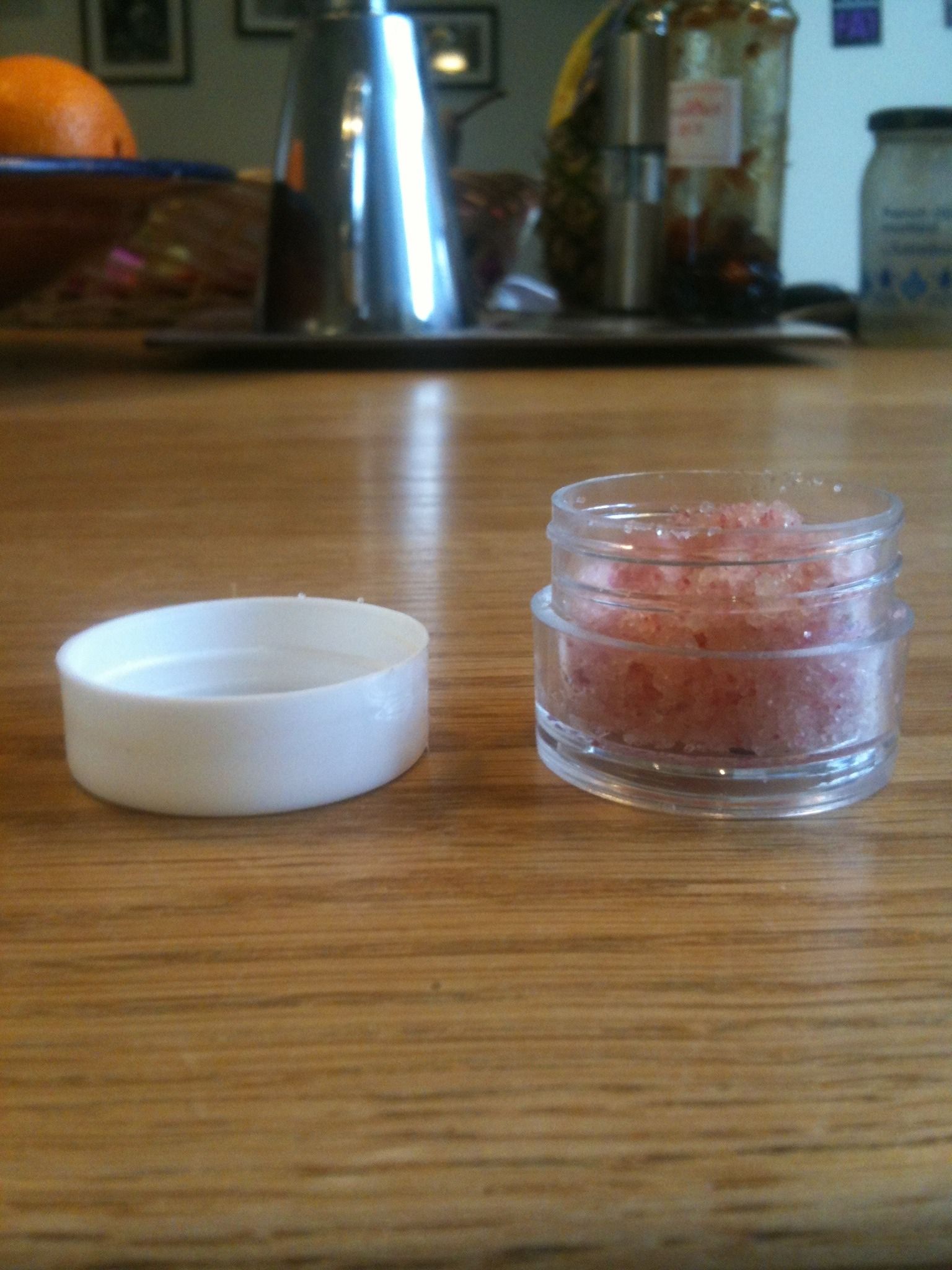 How To Easily Make Lip Scrub