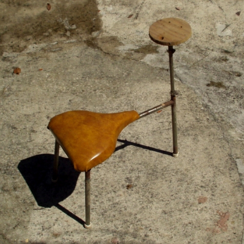 ART AND CRAFT STOOL