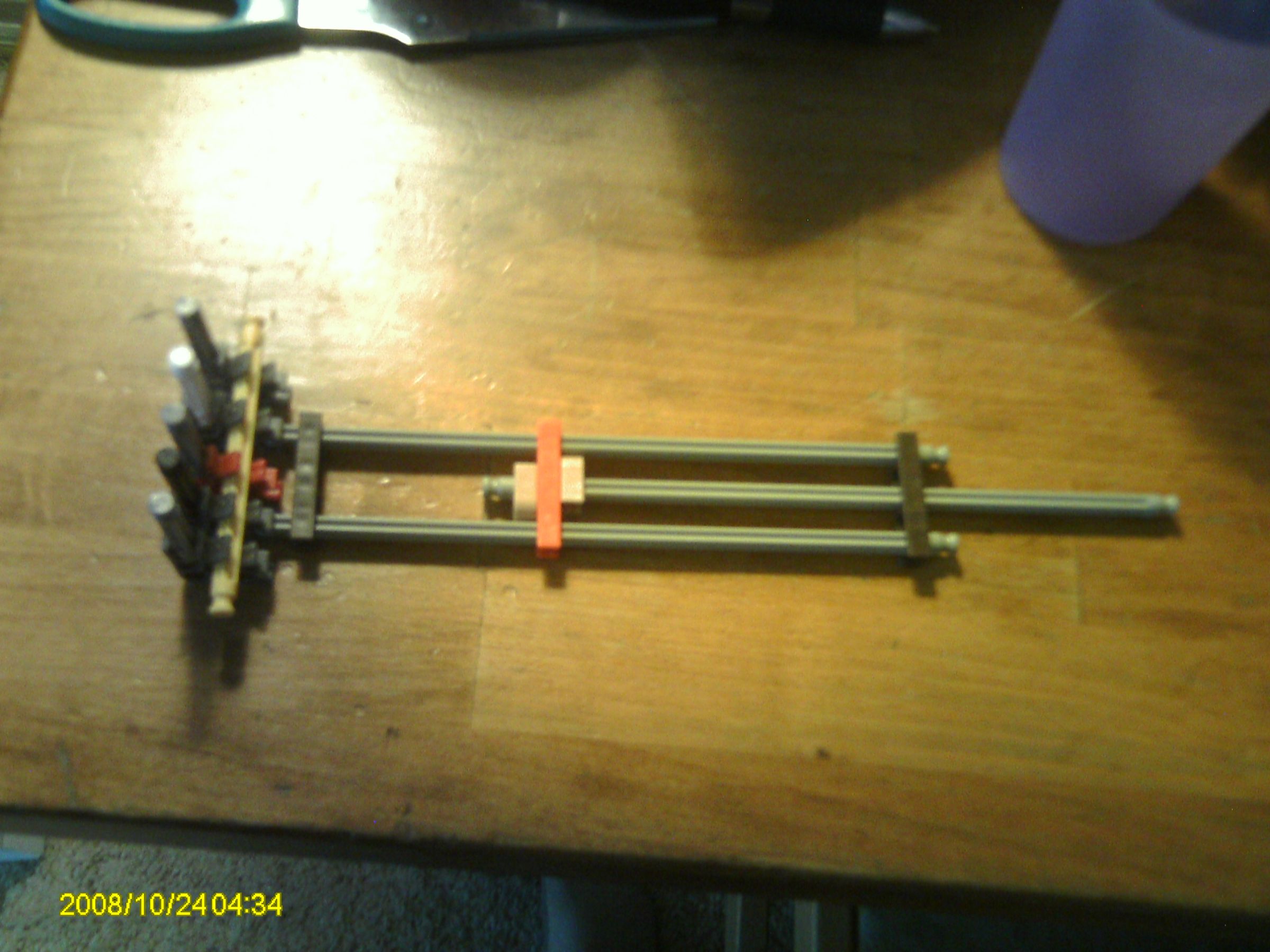 K'nex Back Scratcher
