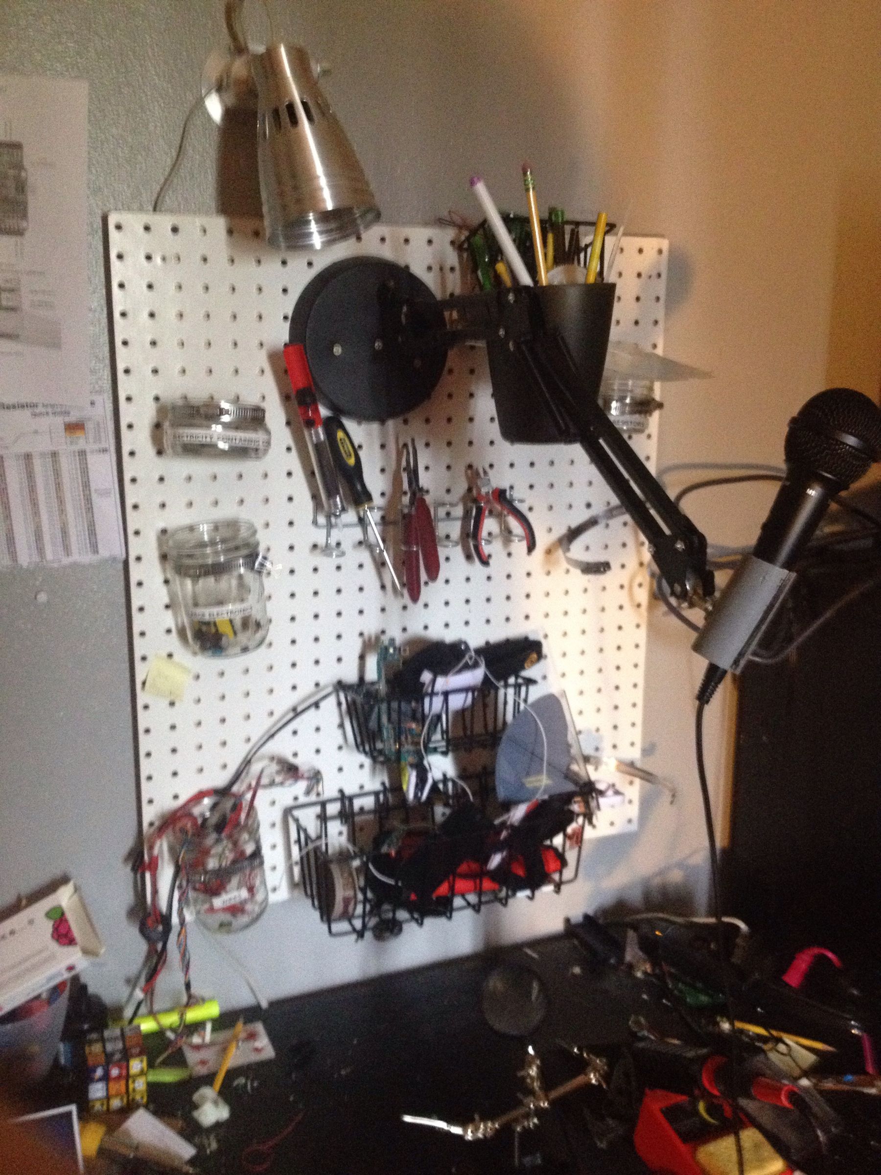 Easy DIY Electronics Workspace