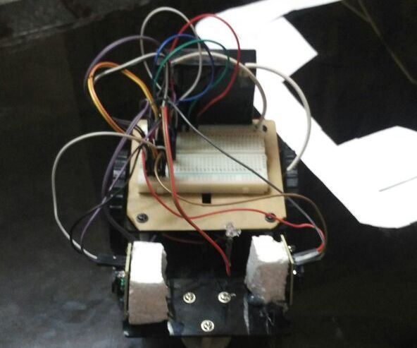 Line Follower Robot Without Arduino
